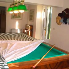 billiard room